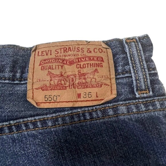 LEVI STRAUSS & Co Men's 550 Relaxed Fit Shorts Sz 36 Made in Mexico Five Pockets - Picture 12 of 16